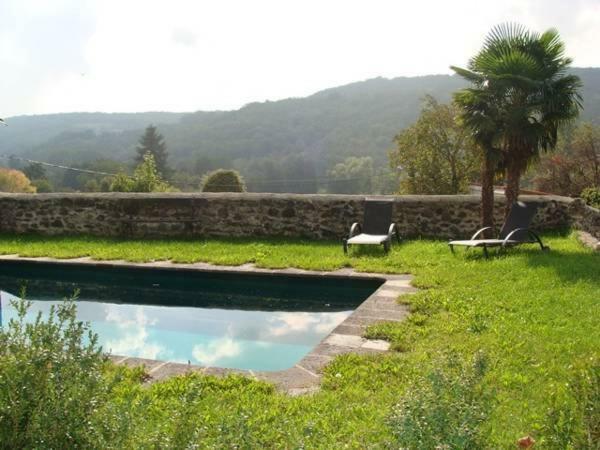 Manoir D'Aubeterre Hotel Marsat Exterior photo